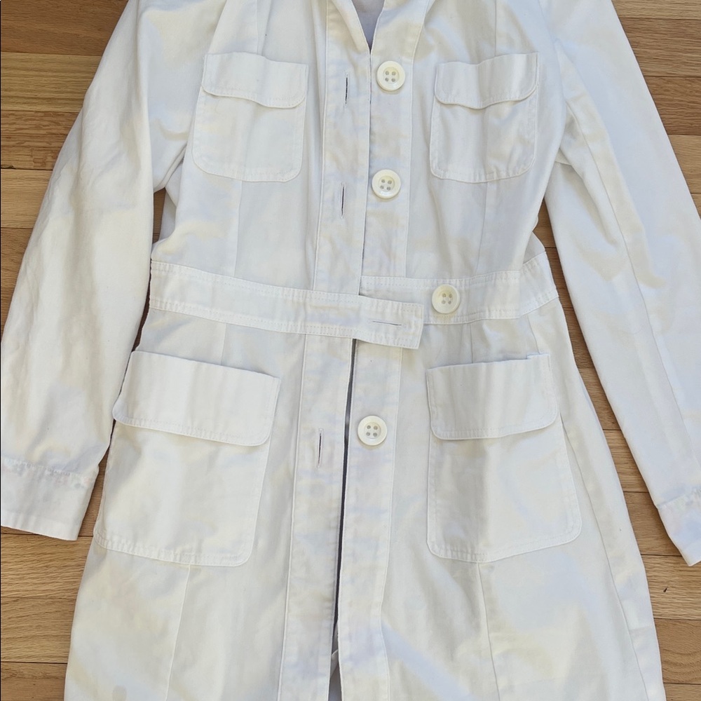 Women's White Coat size S
Professional attire,medical/dental/lab white coat - Picture 5 of 6